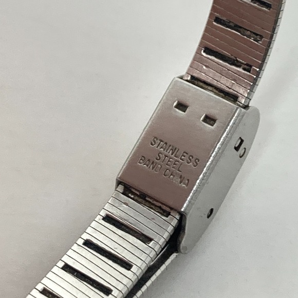 Vintage Lorus Watch Women 16mm Silver Tone V811-5070 Adjustable New Battery 7" - Picture 12 of 16